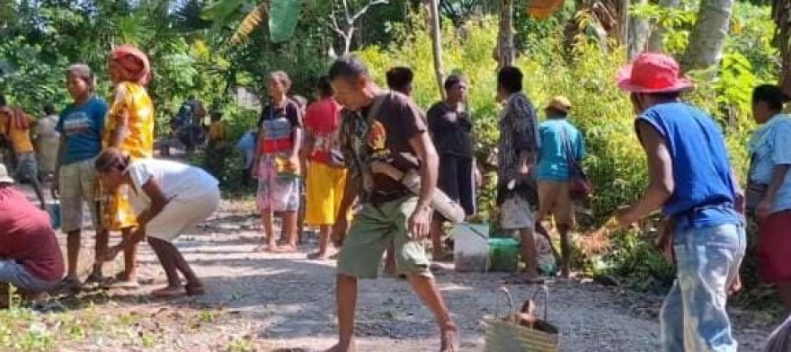 Desa Beananeo Bangkit, Bersih-Bersih Jalan Wujud Dukungan untuk Program Bupati dan Wakil Bupati Malaka